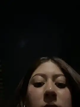 Amber_rosse_outdoors: διαδικτυακό σόου στην κάμερα