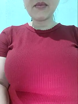 Shine_Mai Show in webcam