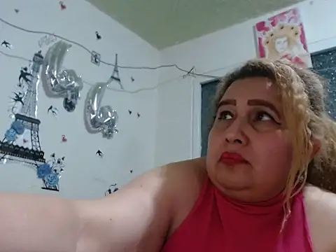 Perla1981-- – Live XXX-chat