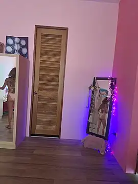 mommyselenafit_ Live XXX-chat