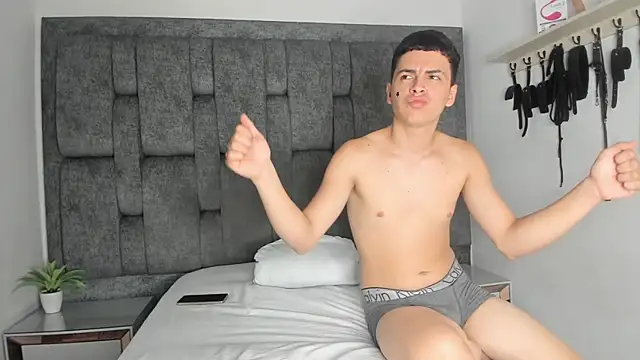 Онлайн чат XXX Axel_OS