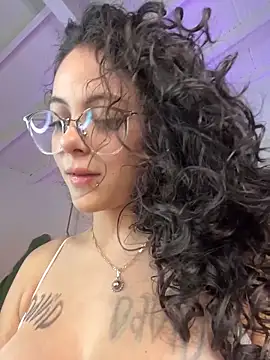 TeaseDollXXX Chat XXX in diretta