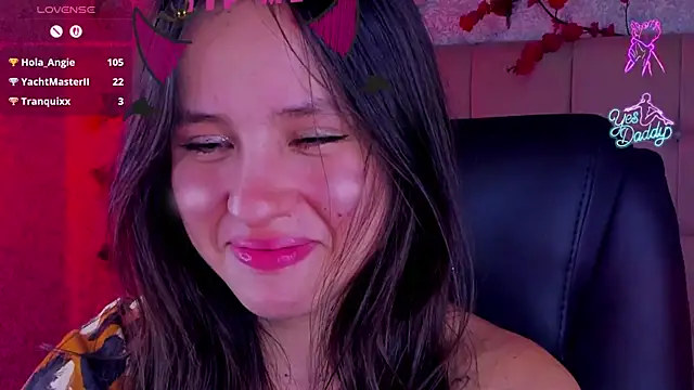 Chat XXX en directo de Kitty_Rose_CS