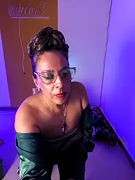 Chat +18 de Rubi424 ao vivo