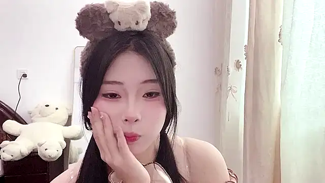 yiyibaby2026 网络视讯表演