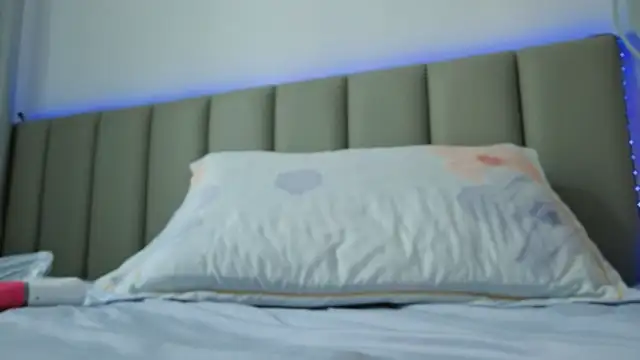 Chatroom XXX en direct de sweety_vikky