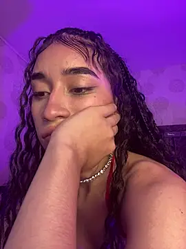 alahia_pink's Live XXX Chat