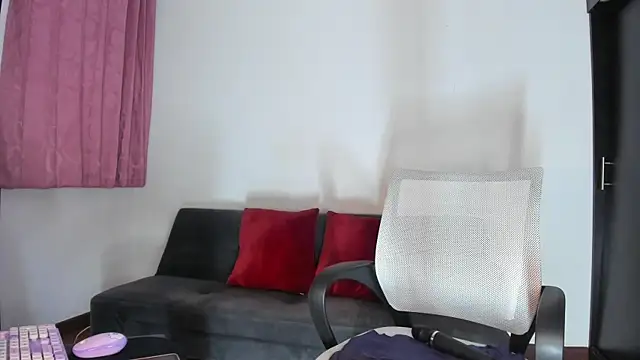 Beatricez1 élő XXX-chatje