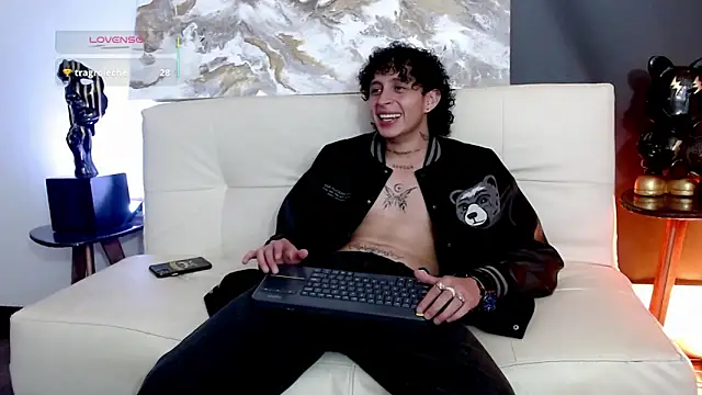 Jay_Taylor1_ Live XXX-chat