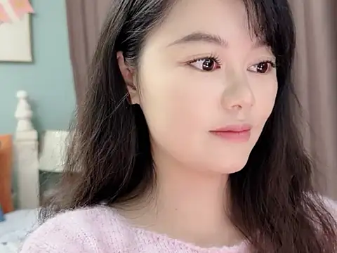 sarah111's Live XXX Chat