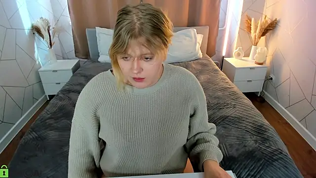 Sembang XXX Secara Langsung luna_c0ra