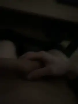 adelskiuuuyのライブXXXチャット