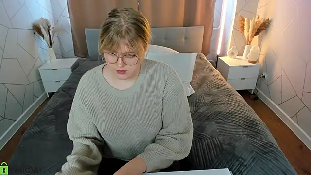 luna_c0ra: онлайн-секс-чат