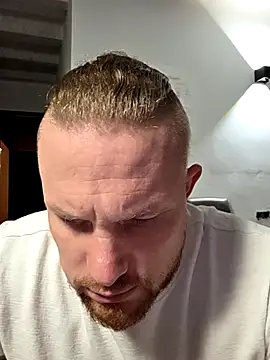 kylie_blck Show in webcam