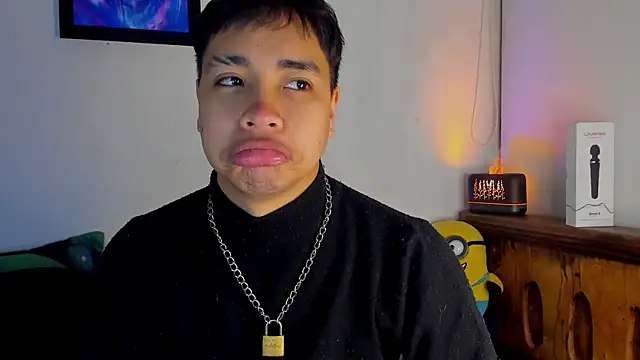 Lee_Colee Adlı Modelin Canlı XXX Sohbeti