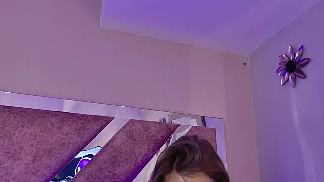 AmmyJones_'s Live XXX Chat