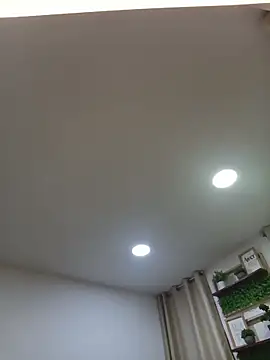 sasi_luna Chat XXX live