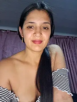 Kendal_Lane Adlı Modelin Canlı XXX Sohbeti