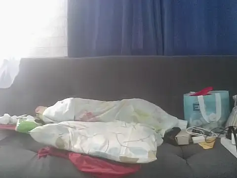 xloverboobsx Adlı Modelin Canlı XXX Sohbeti