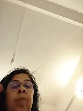 NakedMILFx's Live XXX Chat