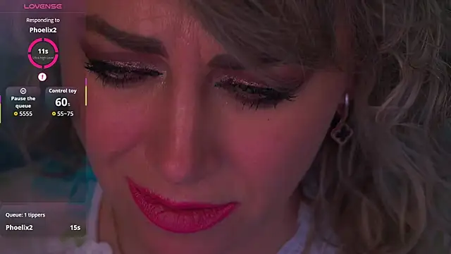 CandyLadyyy élő XXX-chatje