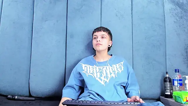 Megan_Thompson_ Obrolan Langsung XXX