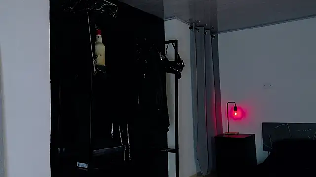 Angelabl0odborne 即時 XXX 聊天