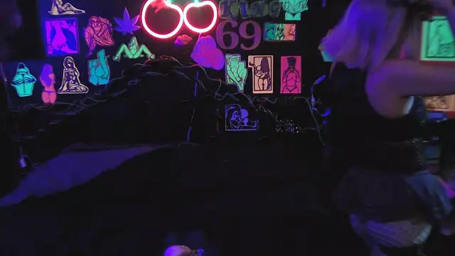 DaddyAndSplashQueen live XXX chat