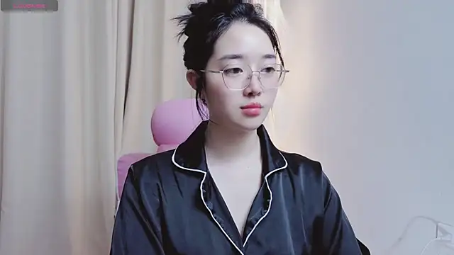 Miu-999 Live XXX Chat