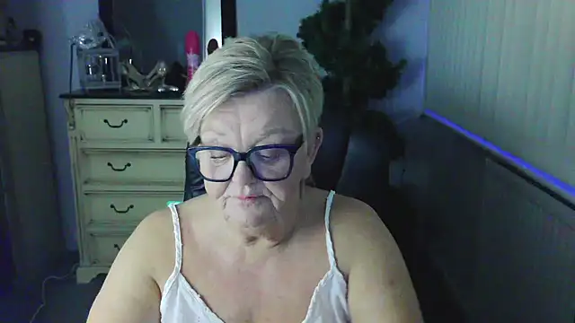 BridgetBlueEyesのライブXXXチャット