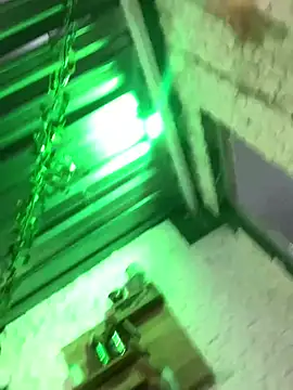 grossocalibre20 Show in webcam