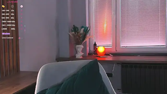 OssieCrews' Live XXX Chat