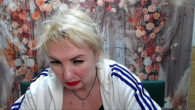 RenataDaster: онлайн-секс-чат