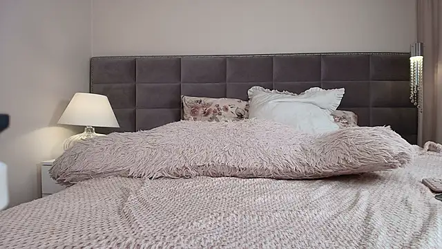 sensual_jasmine: онлайн-секс-чат