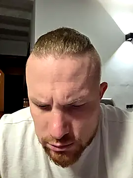 Živý XXX chat kylie_blck