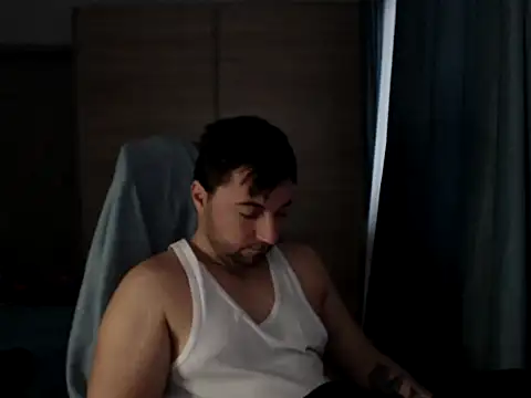 Pokazy przed kamerką – HankMalone