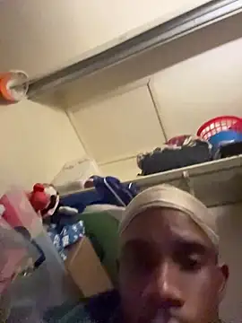 willie896: διαδικτυακό σόου στην κάμερα