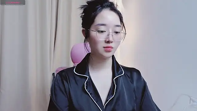 Miu-999 Chat XXX live