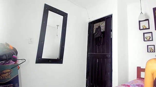 sapphire_brown20's Live XXX Chat