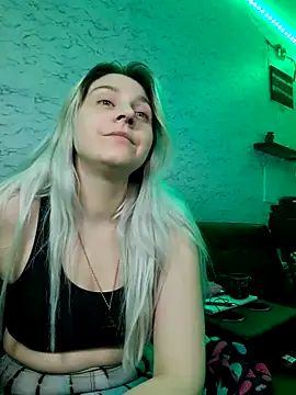 ScarletCallings_420 Adlı Modelin Canlı XXX Sohbeti