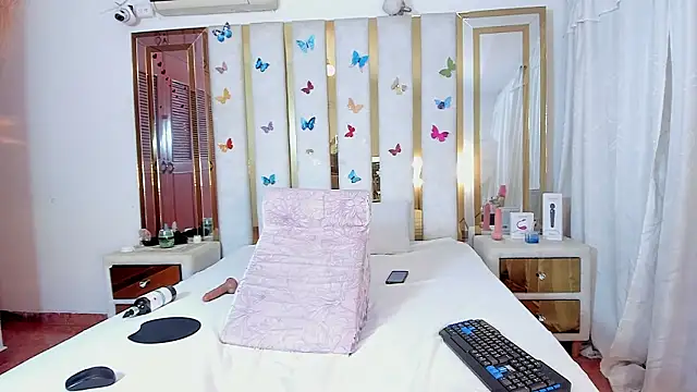 AnyelaGitanaMature 现场XXX聊天