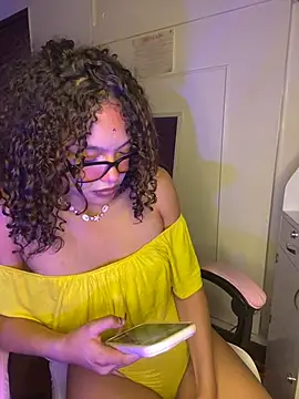 PrettyLia Chat XXX in diretta