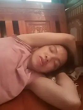 Chat +18 de Andrea-688 ao vivo