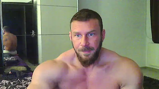 عرض كام muscularkevin