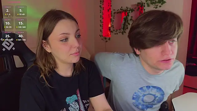 RobertAndLinela 即時 XXX 聊天