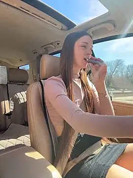 Chatroom XXX en direct de DollyTall