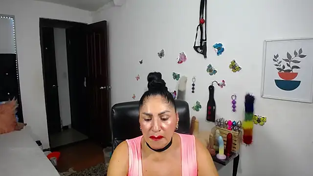 mature_bigboobs10's Live XXX Chat