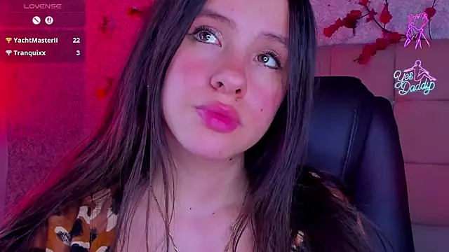 Kitty_Rose_CS Adlı Modelin Canlı XXX Sohbeti