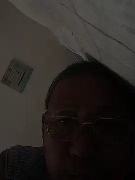 yaocaobi8 Show Webcam