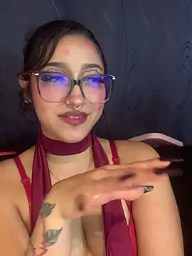 Chat XXX ao vivo de LilithMonette